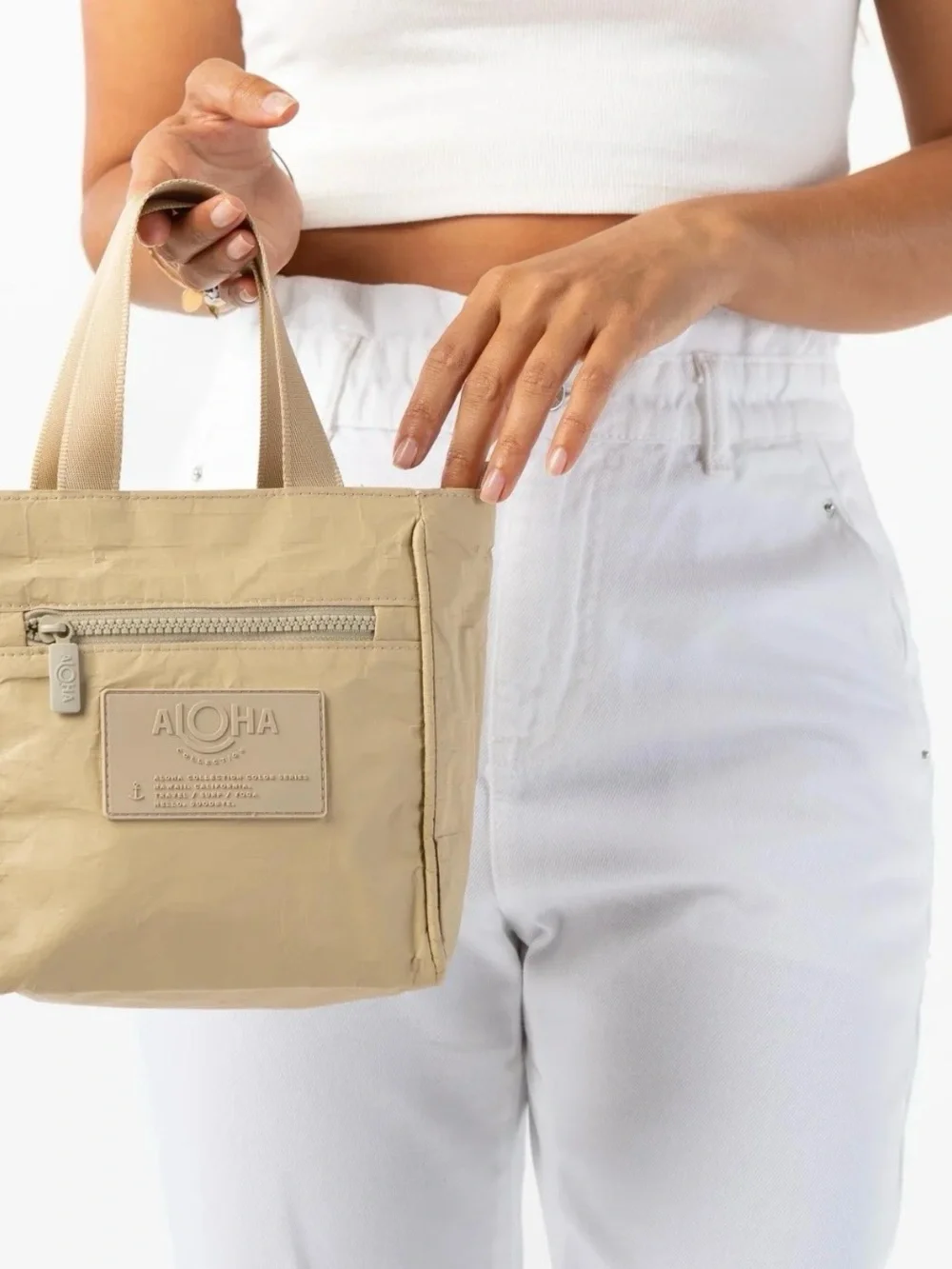 NWT ALOHA Collection Monochrome Crossbody in Dune